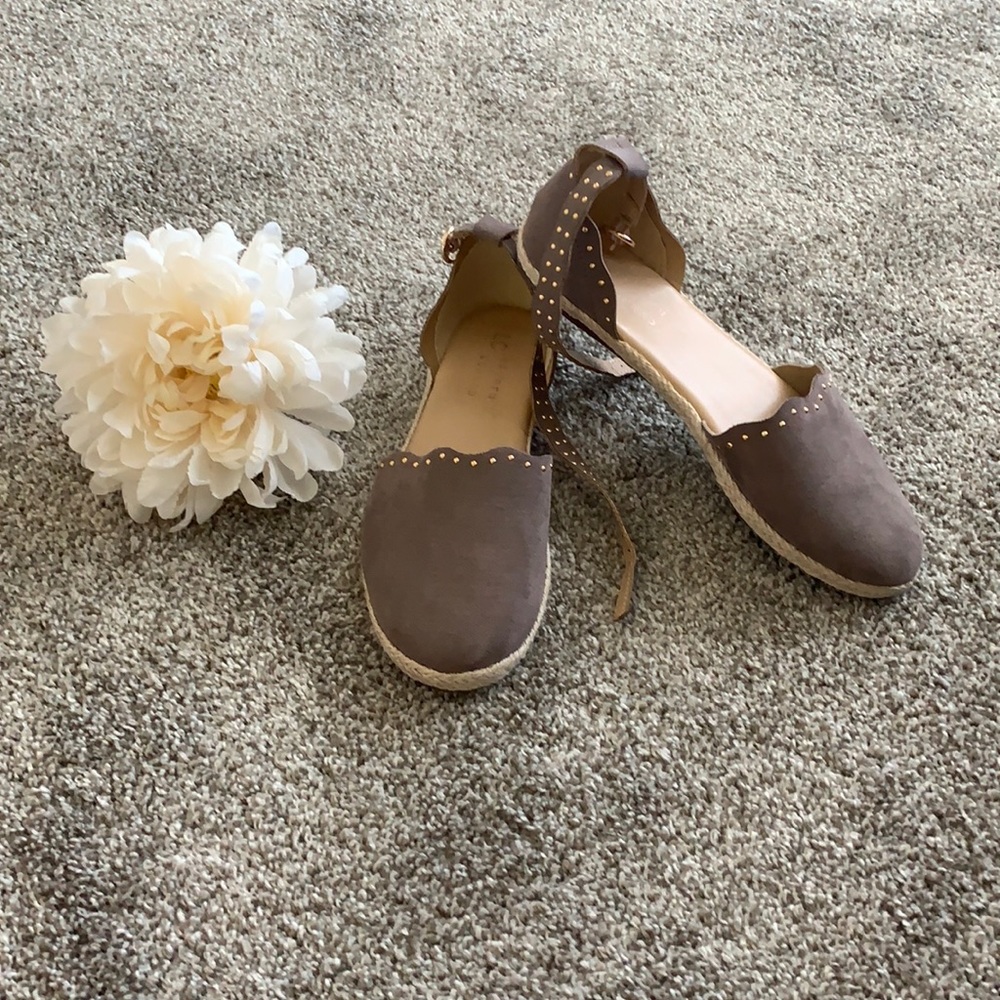 Lauren Conrad flats